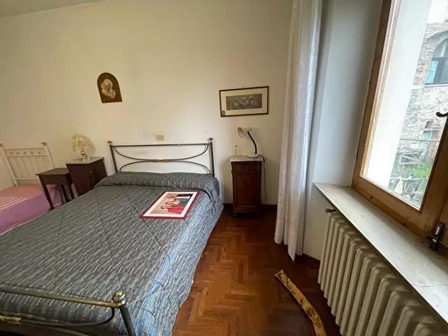 Immagine 21 di Appartamento in vendita  a Monticiano