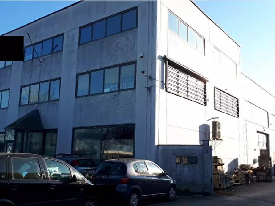 Immagine 2 di Capannone industriale in vendita  a Volpiano