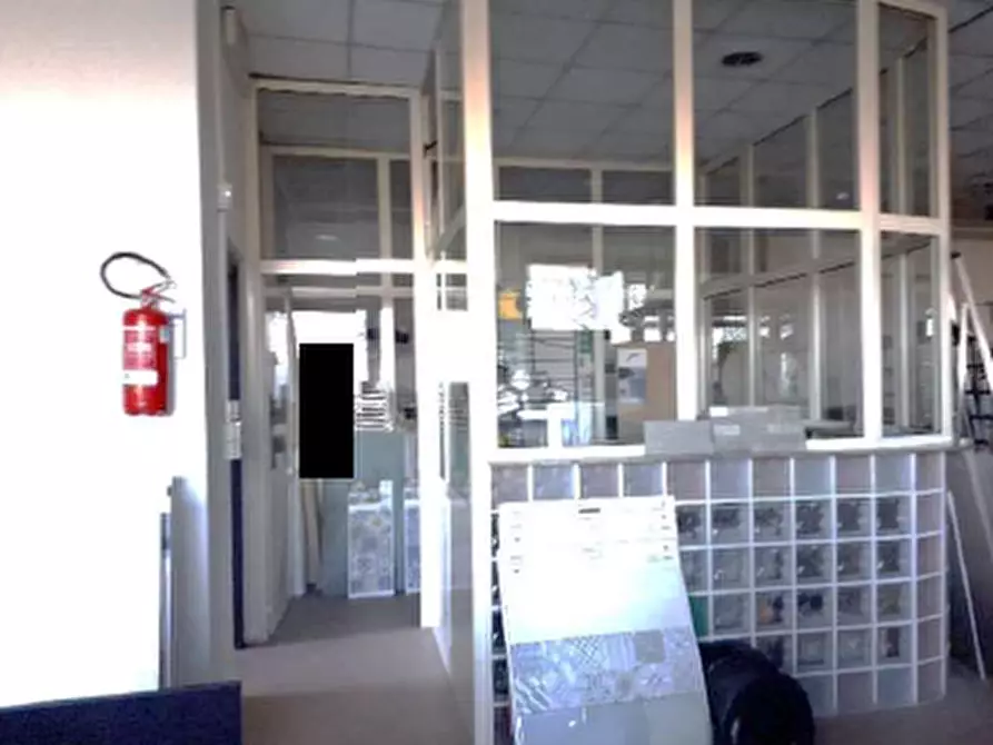 Immagine 9 di Capannone industriale in vendita  a Volpiano