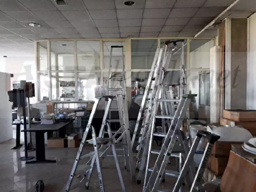 Immagine 12 di Capannone industriale in vendita  a Volpiano