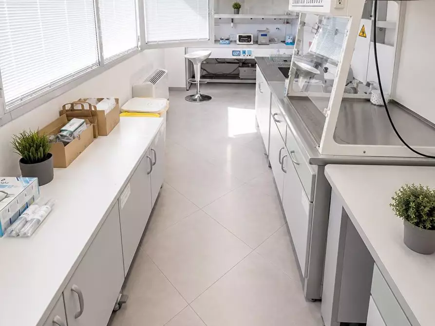 Immagine 10 di Laboratorio in affitto  a Montelupo Fiorentino