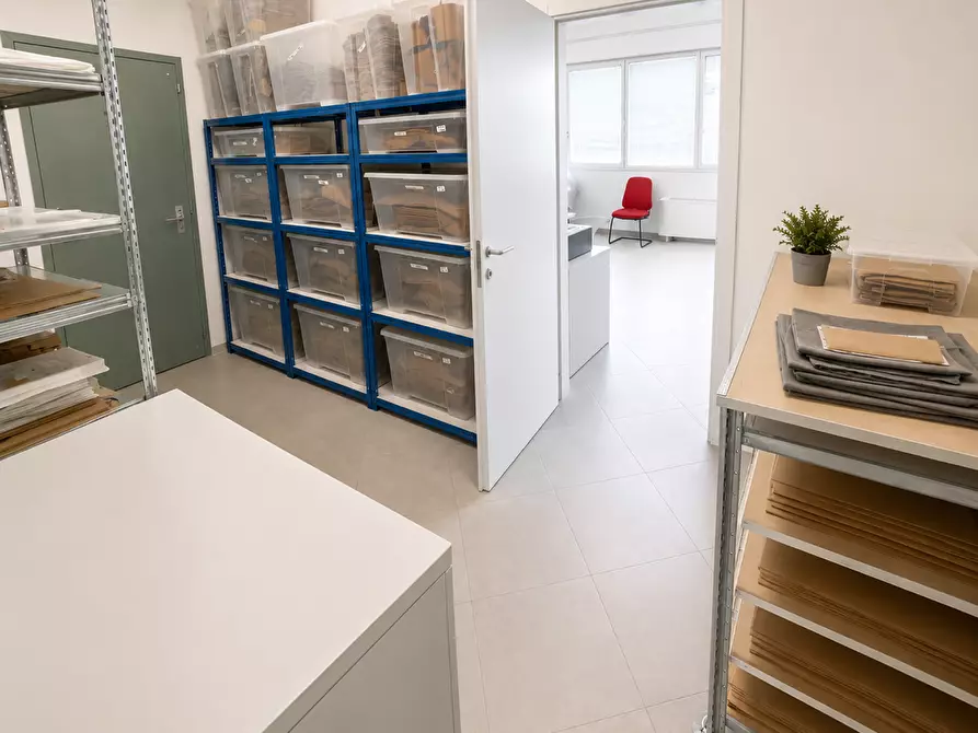 Immagine 9 di Laboratorio in affitto  a Montelupo Fiorentino