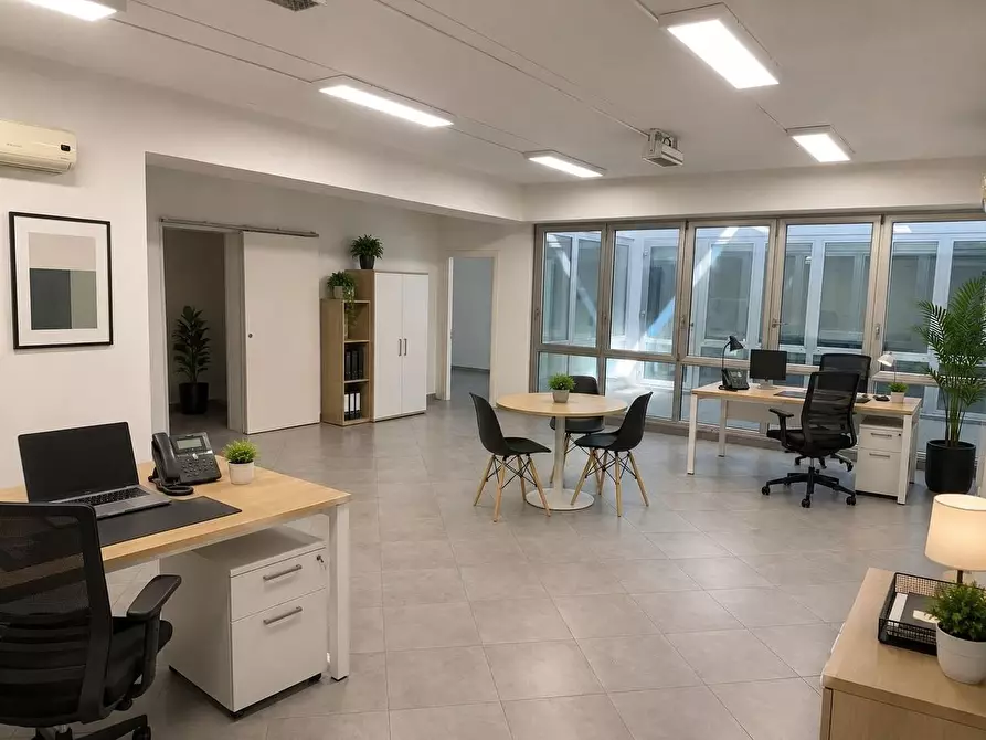 Immagine 20 di Laboratorio in affitto  a Montelupo Fiorentino