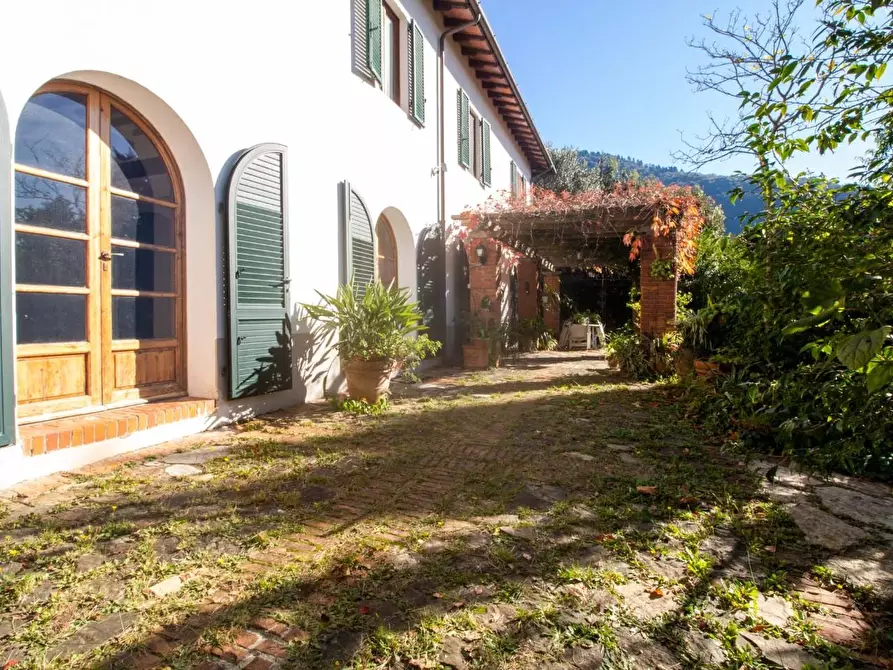 Immagine 28 di Villa in vendita  a San Giuliano Terme