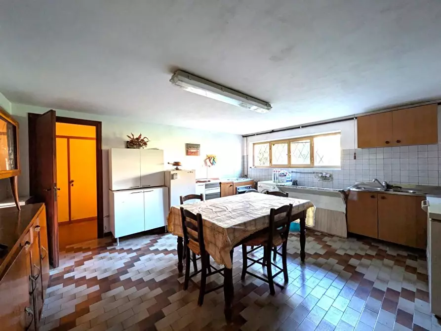 Immagine 29 di Villa in vendita  a Barga