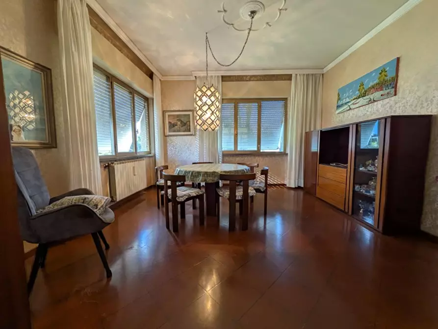 Immagine 18 di Villa in vendita  a Barga