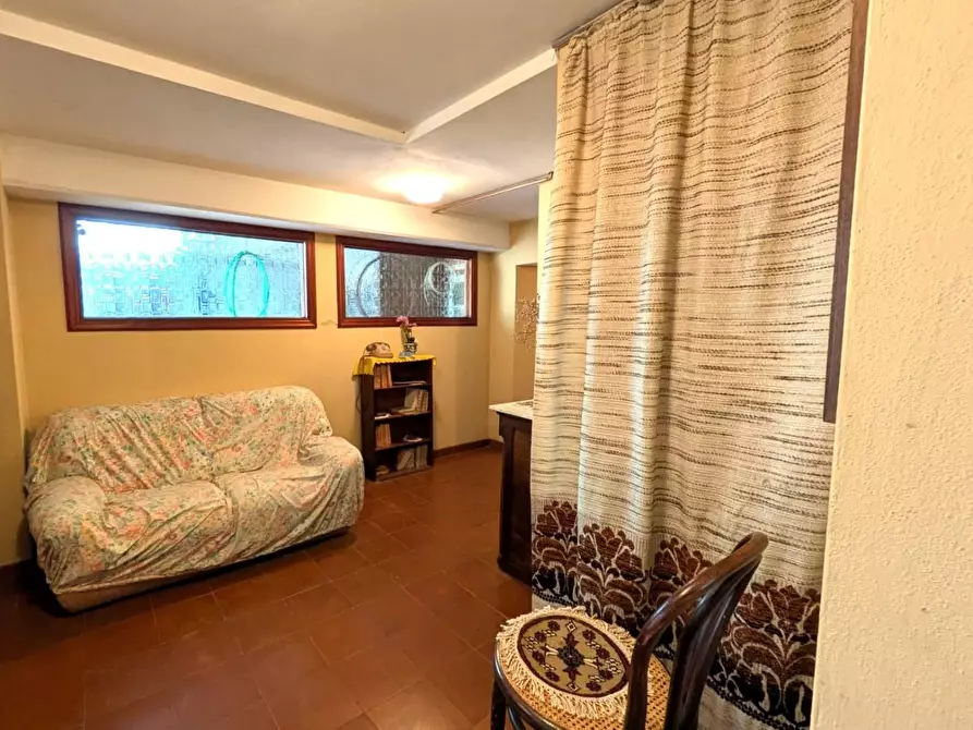 Immagine 41 di Villa in vendita  a Barga