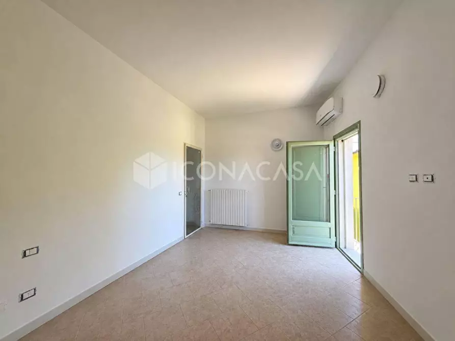 Immagine 11 di Appartamento in vendita  a Santa Maria A Monte
