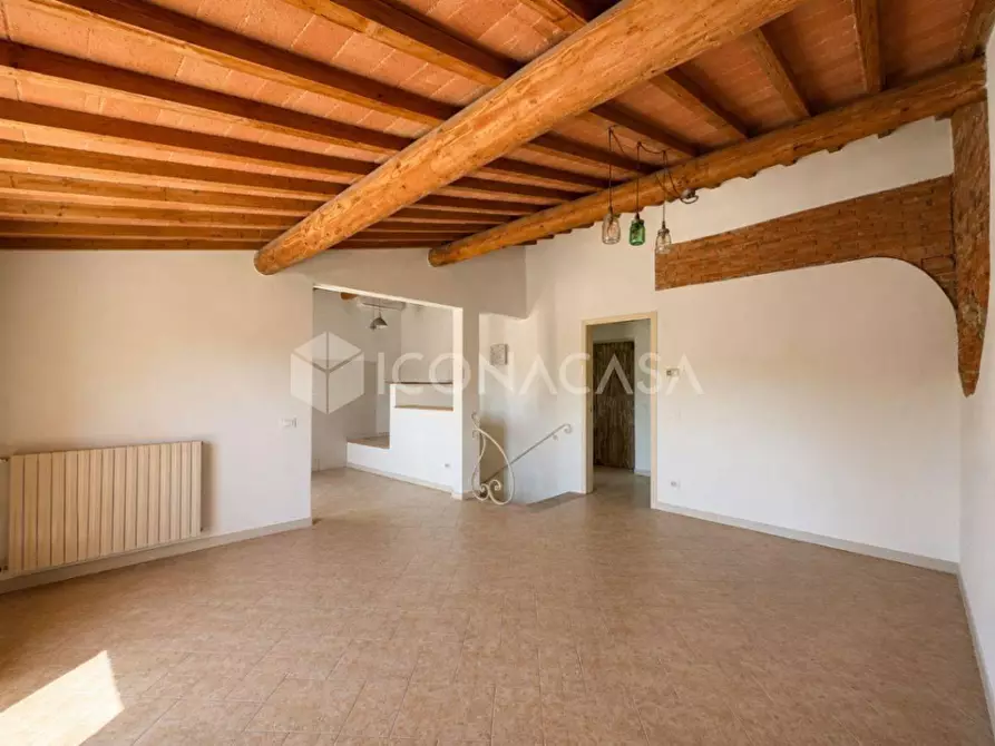 Immagine 8 di Appartamento in vendita  a Santa Maria A Monte