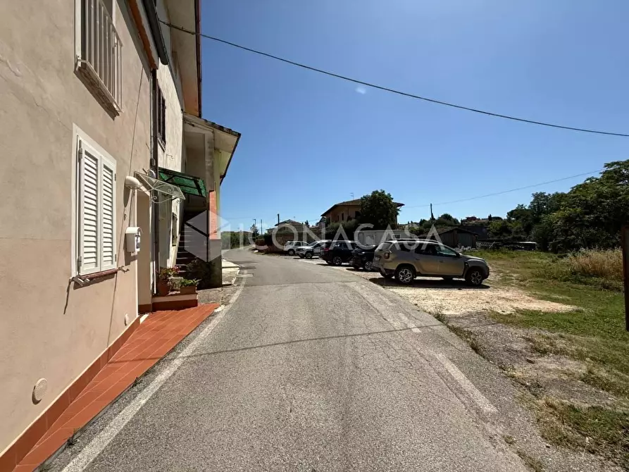 Immagine 22 di Appartamento in vendita  a Santa Maria A Monte