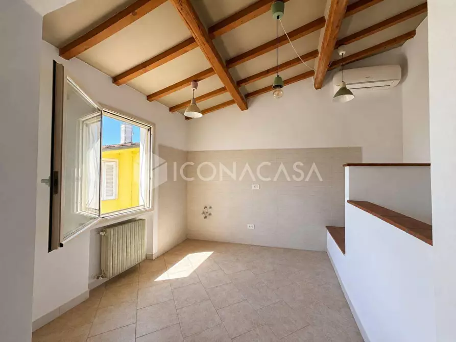 Immagine 4 di Appartamento in vendita  a Santa Maria A Monte