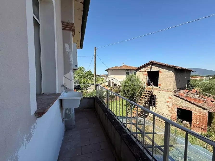 Immagine 17 di Appartamento in vendita  a Santa Maria A Monte