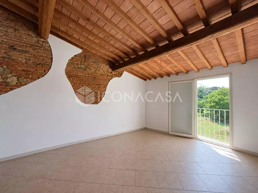 Immagine 2 di Appartamento in vendita  a Santa Maria A Monte