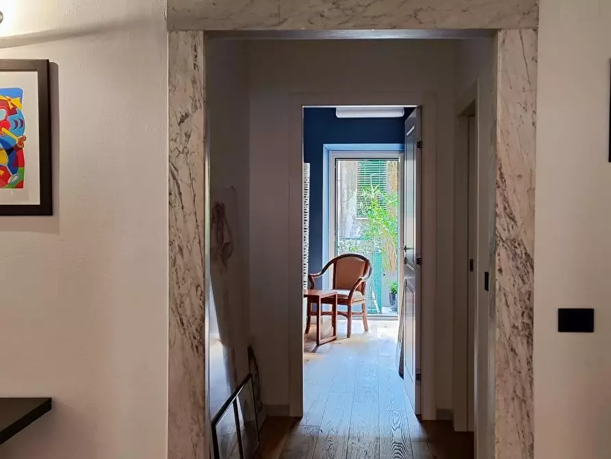 Immagine 12 di Appartamento in vendita  a Carrara