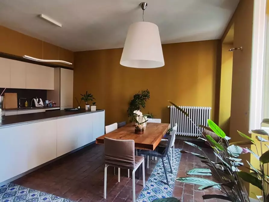 Immagine 10 di Appartamento in vendita  a Carrara