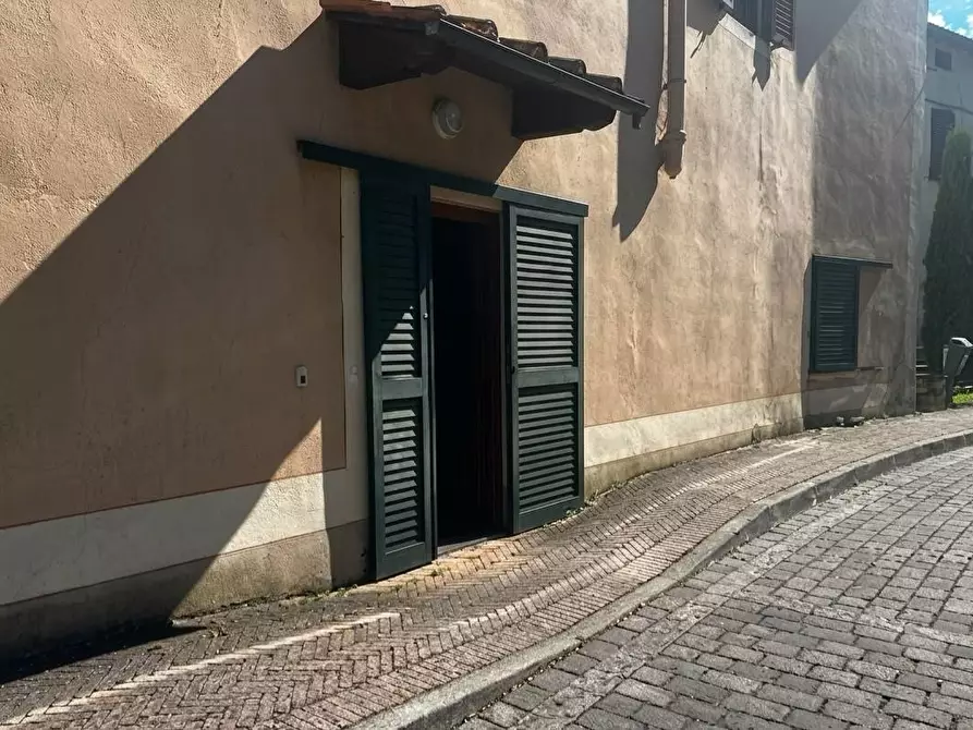 Immagine 2 di Appartamento in vendita  a Gallicano