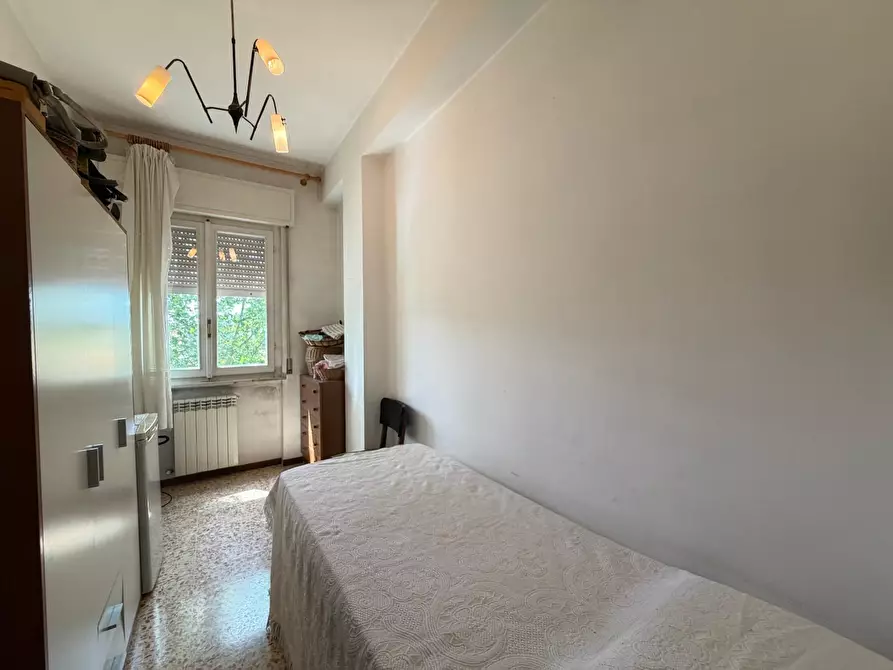 Immagine 19 di Appartamento in vendita  a Lucca