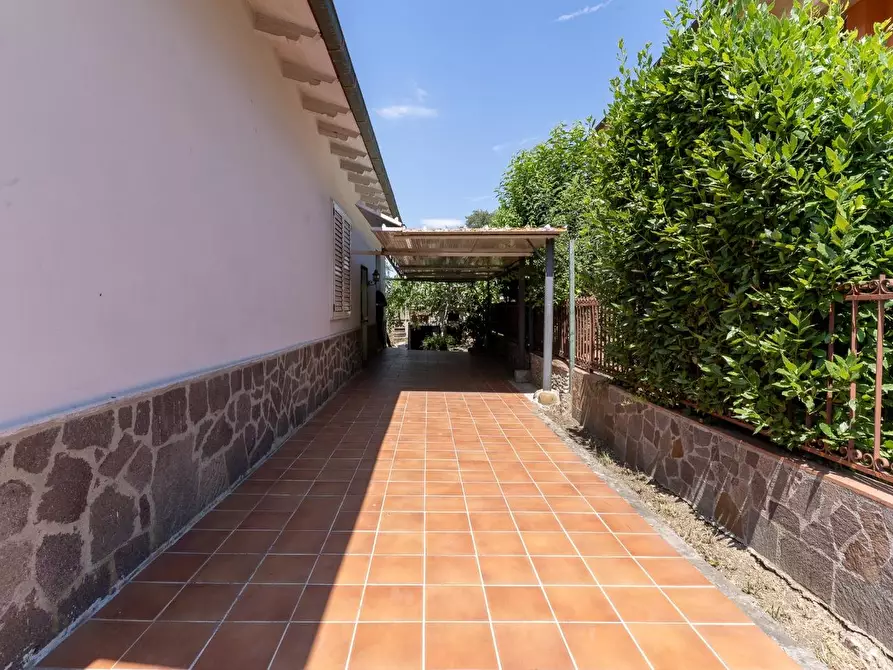 Immagine 21 di Villa in vendita  a Montelupo Fiorentino