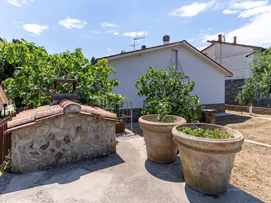 Immagine 17 di Villa in vendita  a Montelupo Fiorentino