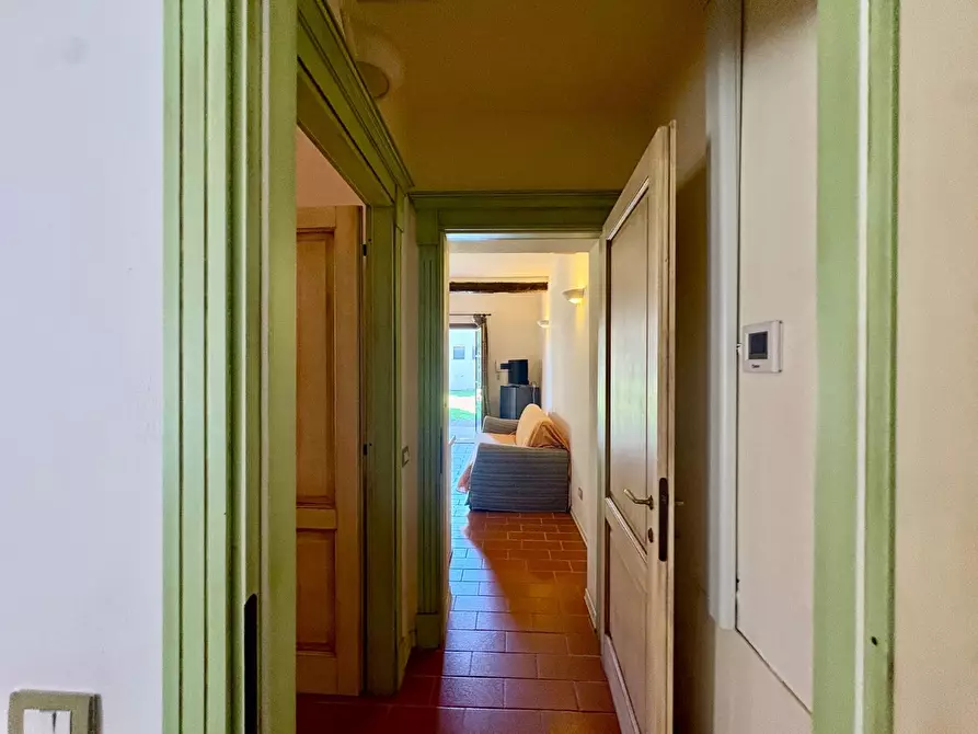 Immagine 15 di Appartamento in vendita  a Campiglia Marittima