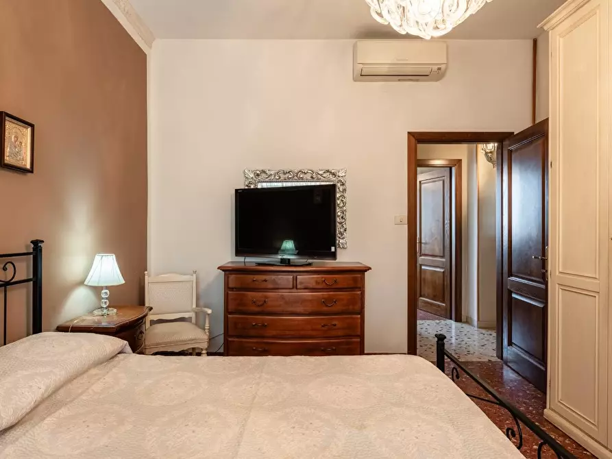 Immagine 17 di Appartamento in vendita  a Calcinaia