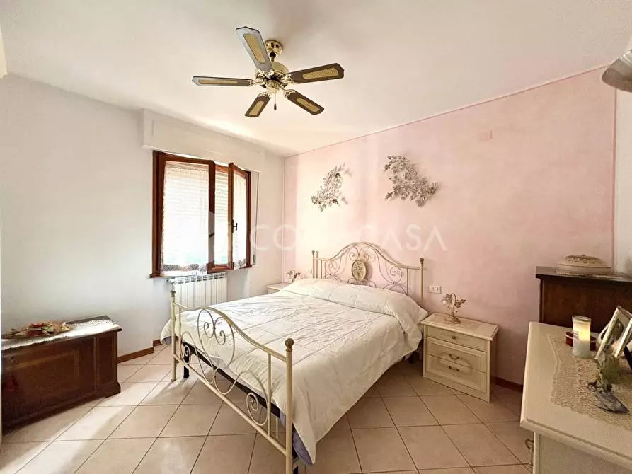 Immagine 10 di Appartamento in vendita  a Pontedera