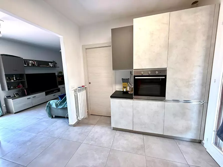 Immagine 30 di Casa bifamiliare in vendita  a Pontedera