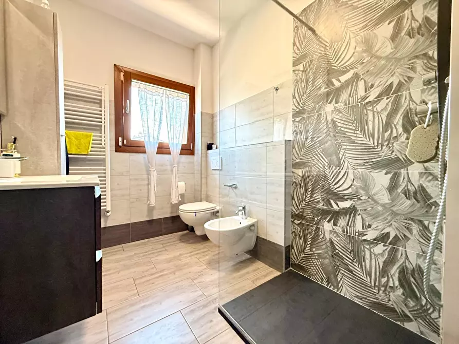 Immagine 8 di Casa bifamiliare in vendita  a Pontedera