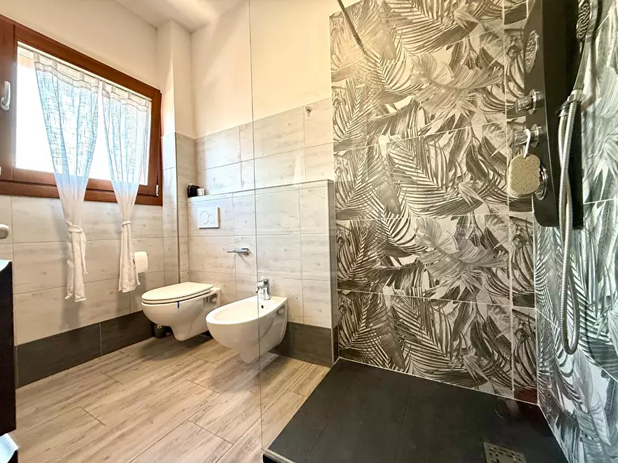Immagine 7 di Casa bifamiliare in vendita  a Pontedera
