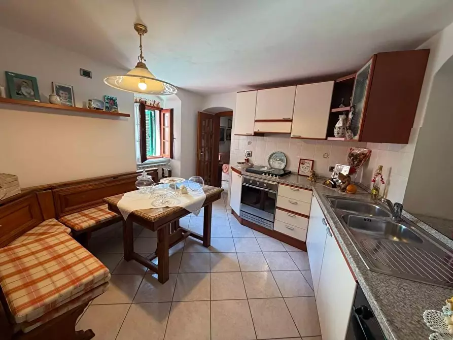 Immagine 3 di Terratetto in vendita  a Ortonovo