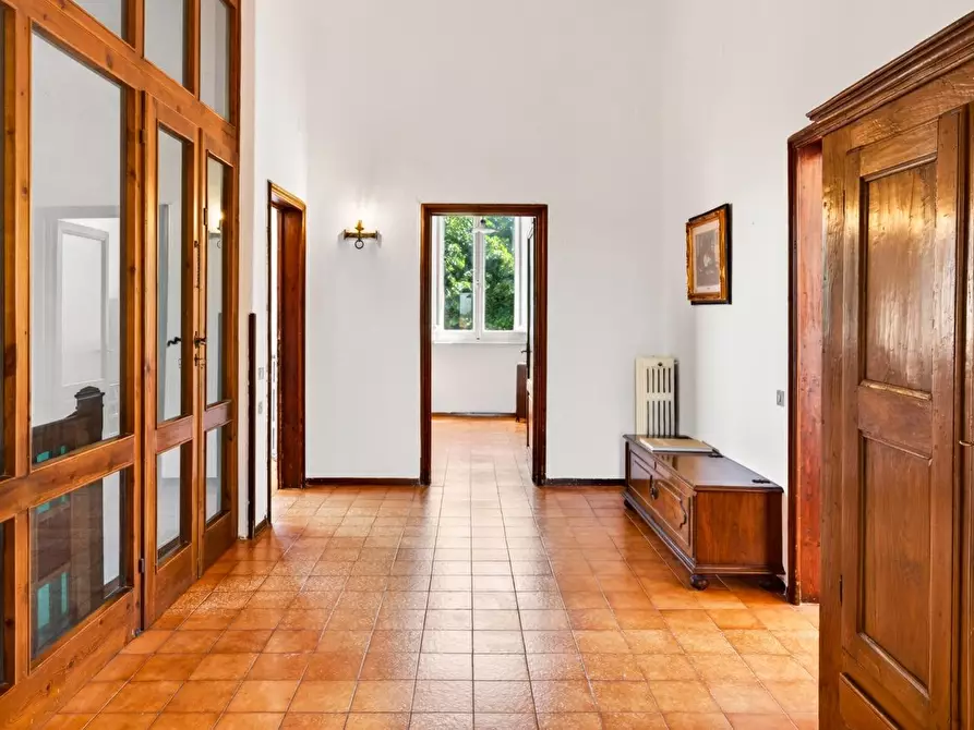 Immagine 21 di Villa in vendita  a Santa Maria A Monte