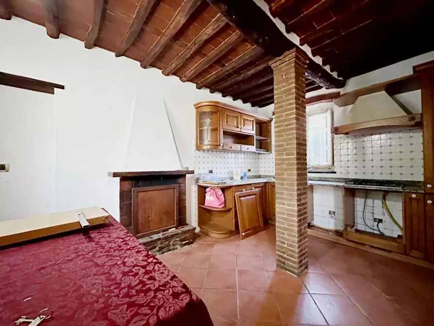 Immagine 2 di Terratetto in vendita  a Lucca