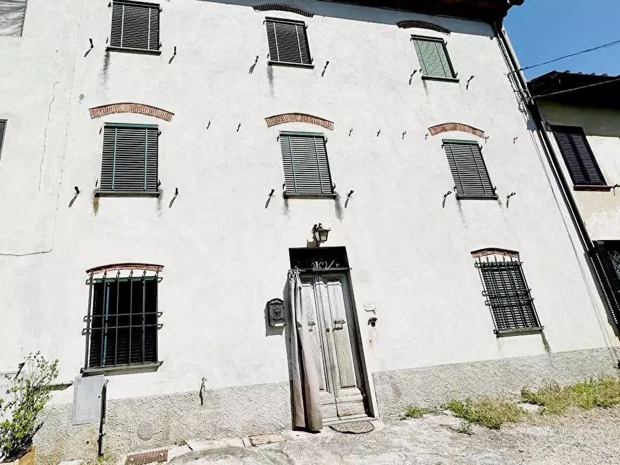 Immagine 1 di Terratetto in vendita  a Lucca