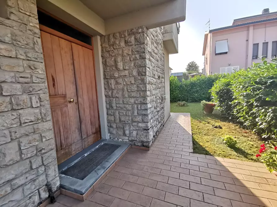 Immagine 5 di Casa bifamiliare in vendita  a Fucecchio