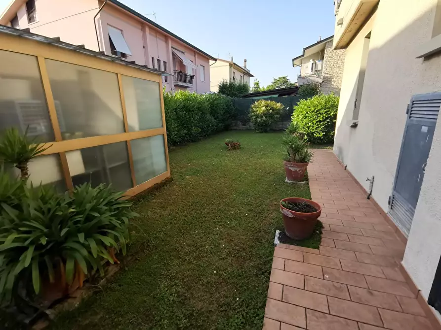 Immagine 16 di Casa bifamiliare in vendita  a Fucecchio
