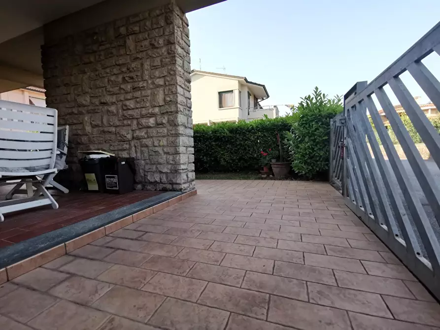 Immagine 11 di Casa bifamiliare in vendita  a Fucecchio