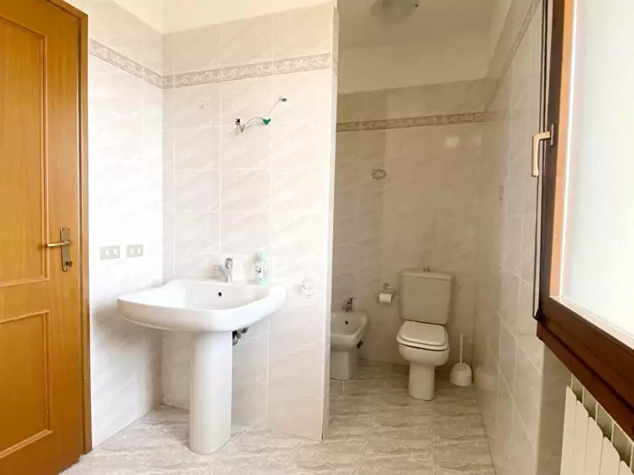 Immagine 9 di Mansarda in vendita  a Empoli