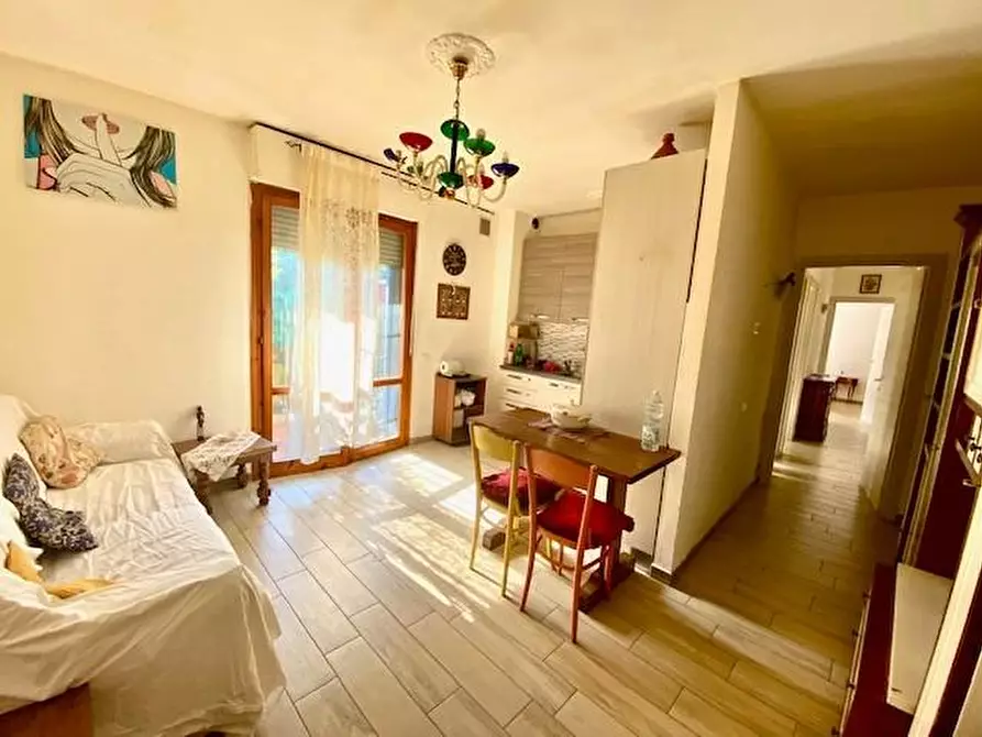 Immagine 3 di Appartamento in vendita  a Montecatini Terme