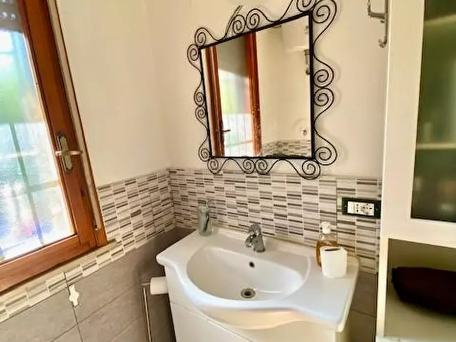 Immagine 20 di Appartamento in vendita  a Montecatini Terme