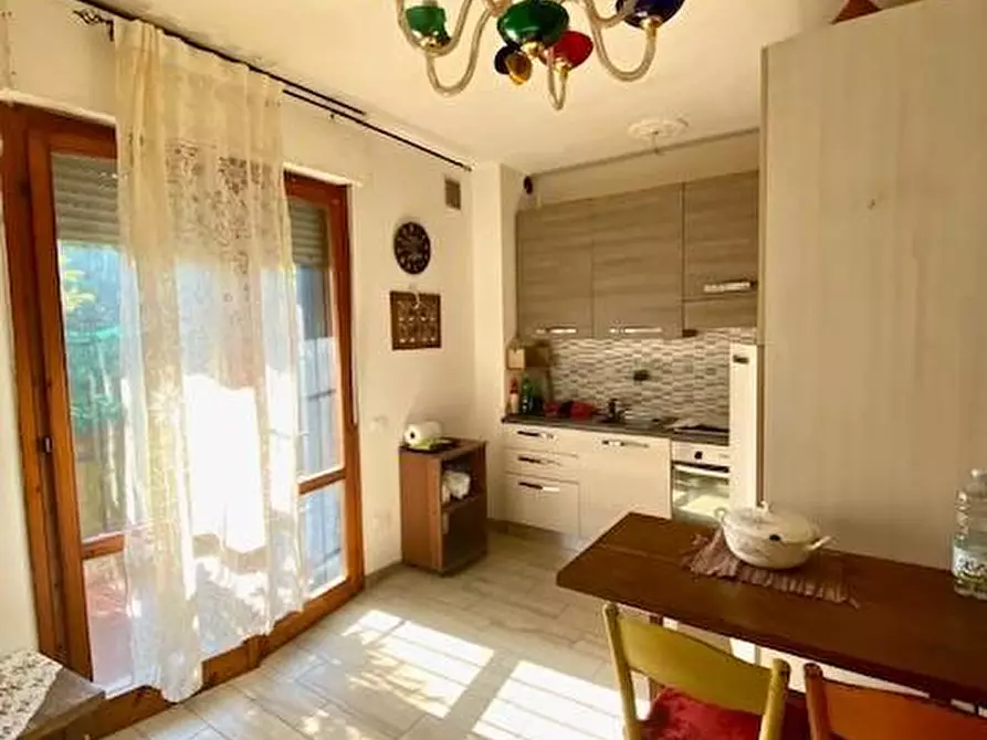 Immagine 4 di Appartamento in vendita  a Montecatini Terme