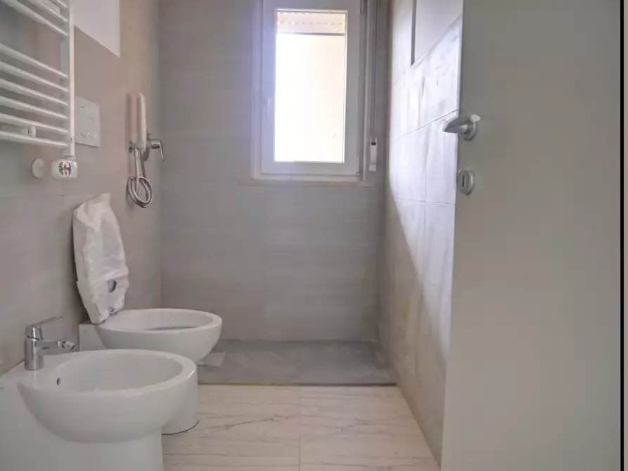 Immagine 17 di Appartamento in vendita  a Pisa