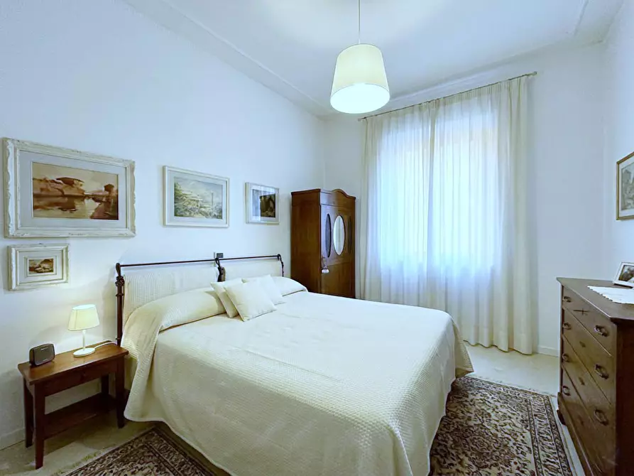 Immagine 21 di Appartamento in vendita  a Livorno