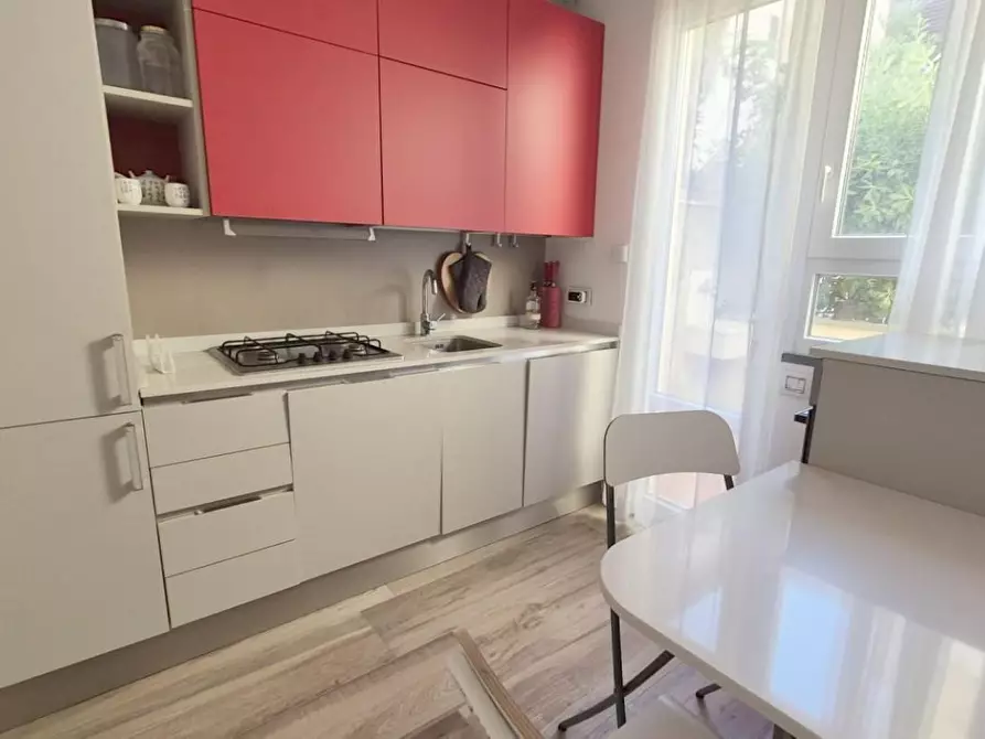 Immagine 17 di Casa semindipendente in affitto  a Viareggio