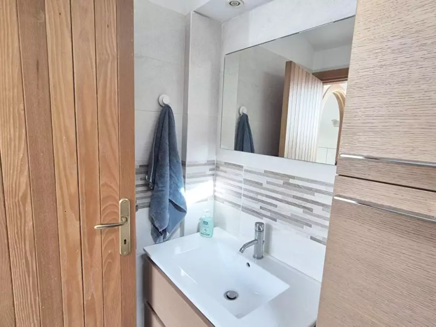 Immagine 63 di Casa semindipendente in affitto  a Viareggio