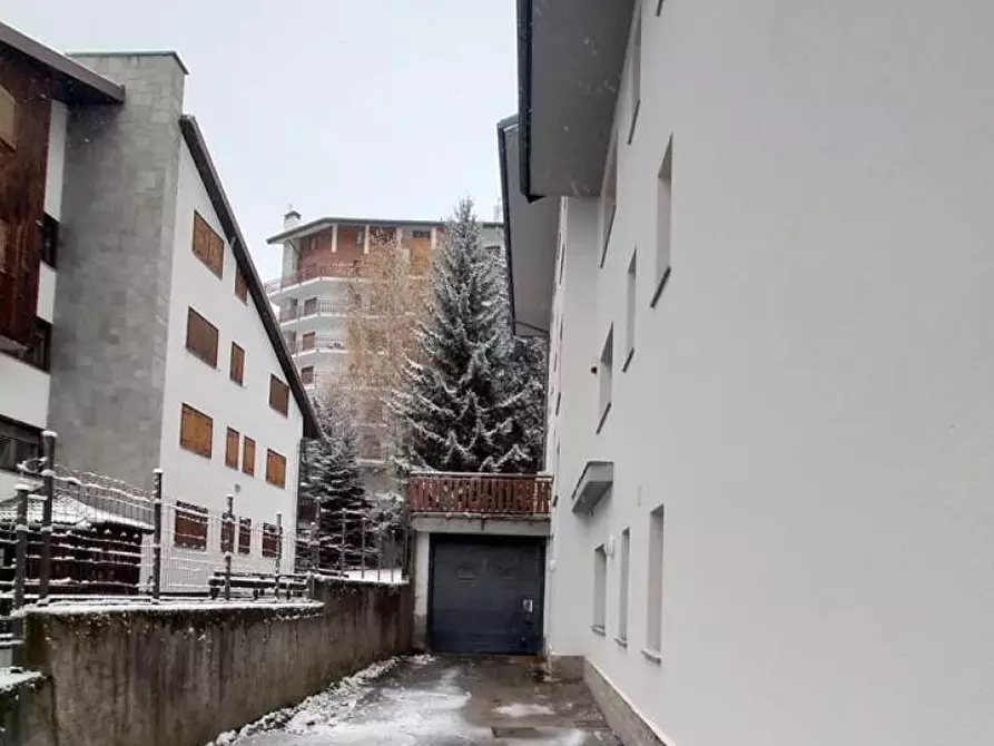 Immagine 2 di Magazzino in vendita  a Sauze D'oulx