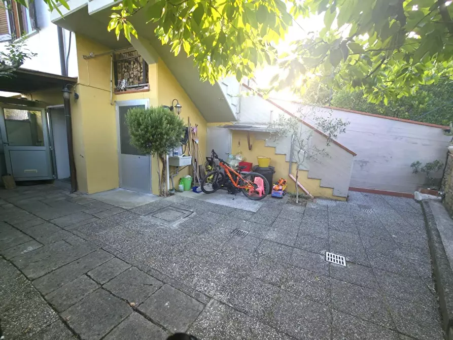 Immagine 1 di Appartamento in vendita  a Lamporecchio