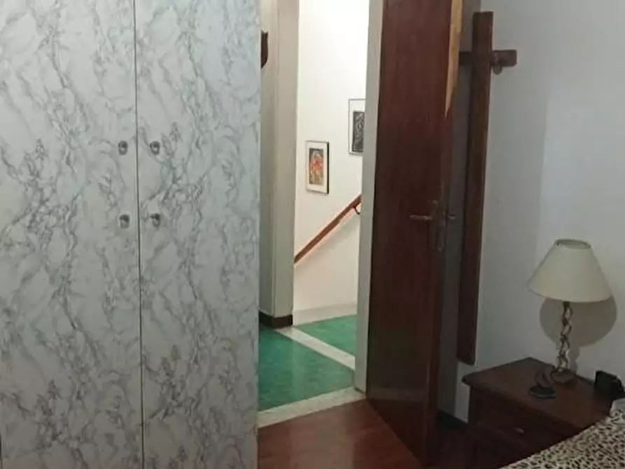 Immagine 7 di Casa semindipendente in vendita  a Ortonovo
