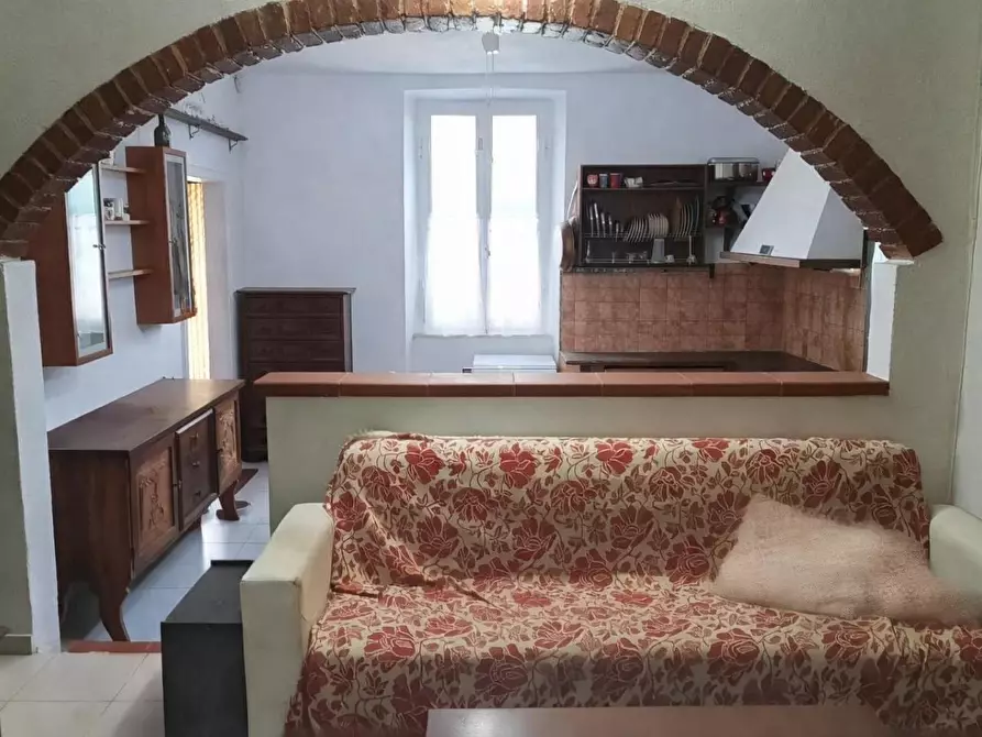 Immagine 6 di Casa semindipendente in vendita  a Ortonovo