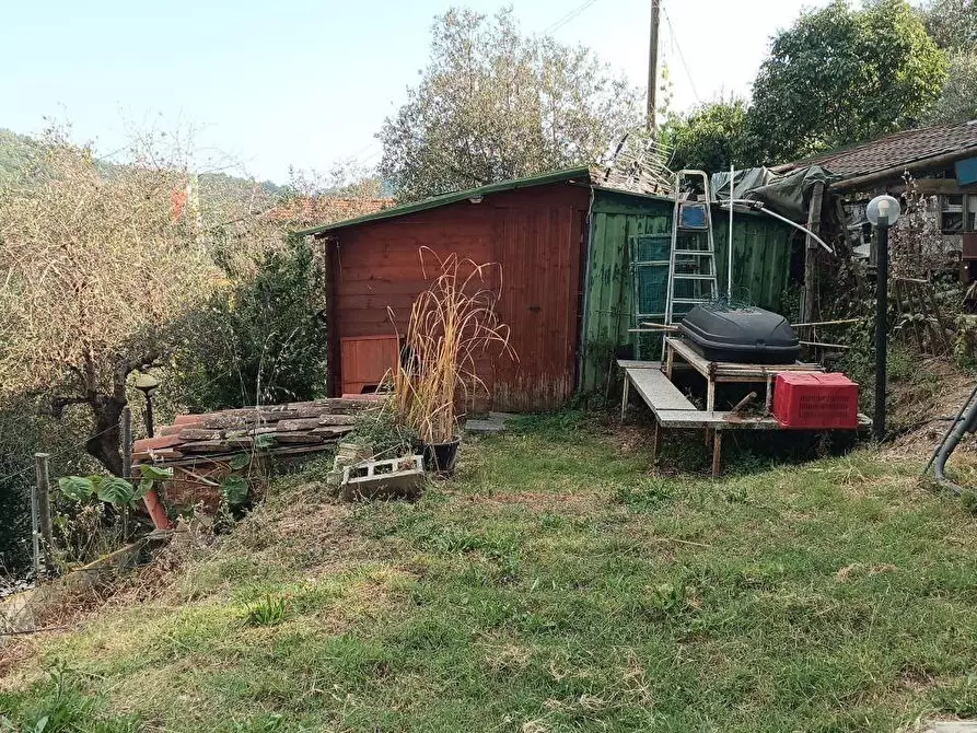 Immagine 13 di Casa semindipendente in vendita  a Ortonovo