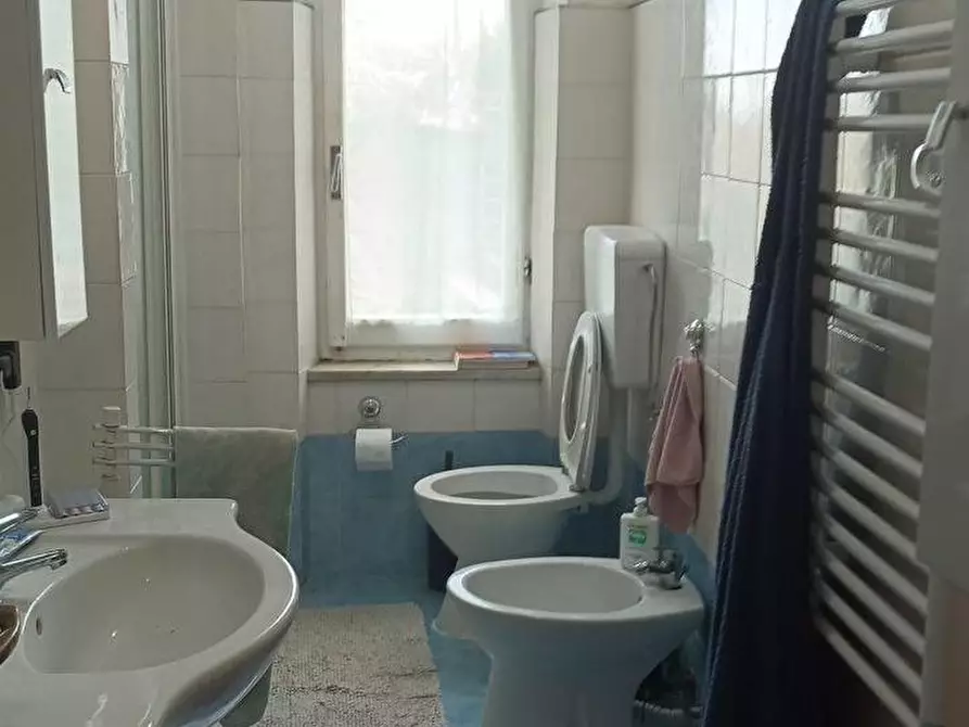 Immagine 15 di Casa semindipendente in vendita  a Ortonovo